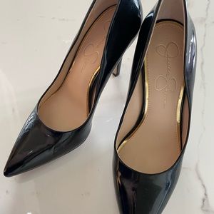 Jessica Simpson black patent pumps